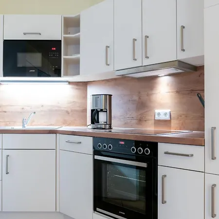 324, Seepark Апартаменти